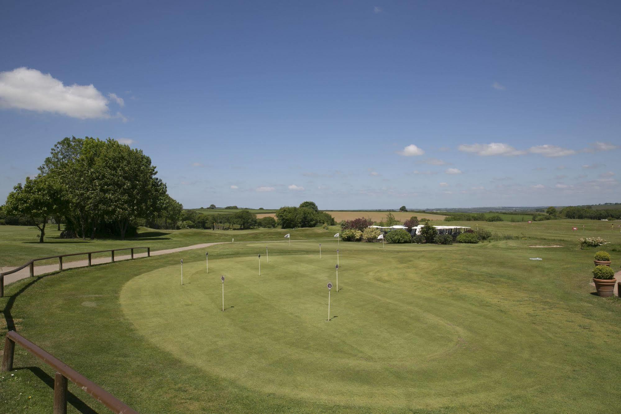 לאונססטון Trethorne Hotel & Golf Club מראה חיצוני תמונה